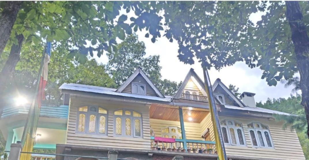 Anna Homestay Dirāng エクステリア 写真